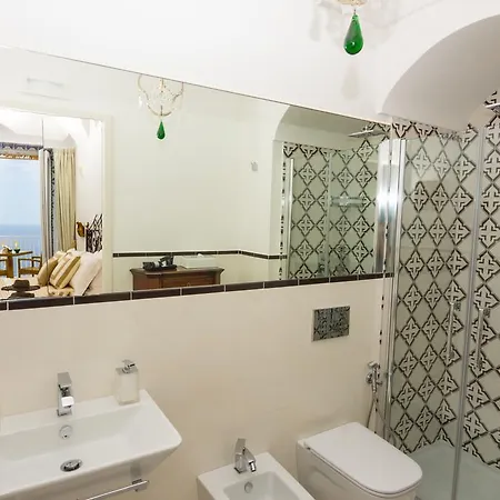 بيت ضيافة Pietra Santa