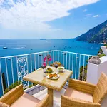 بيت ضيافة Pietra Santa 4*