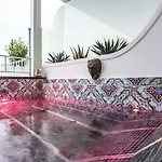 Pietra Santa بيت ضيافة 4*