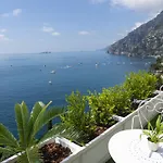 بيت ضيافة Pietra Santa 4*