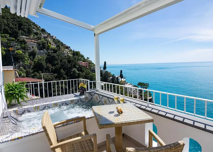 Pietra Santa 4*